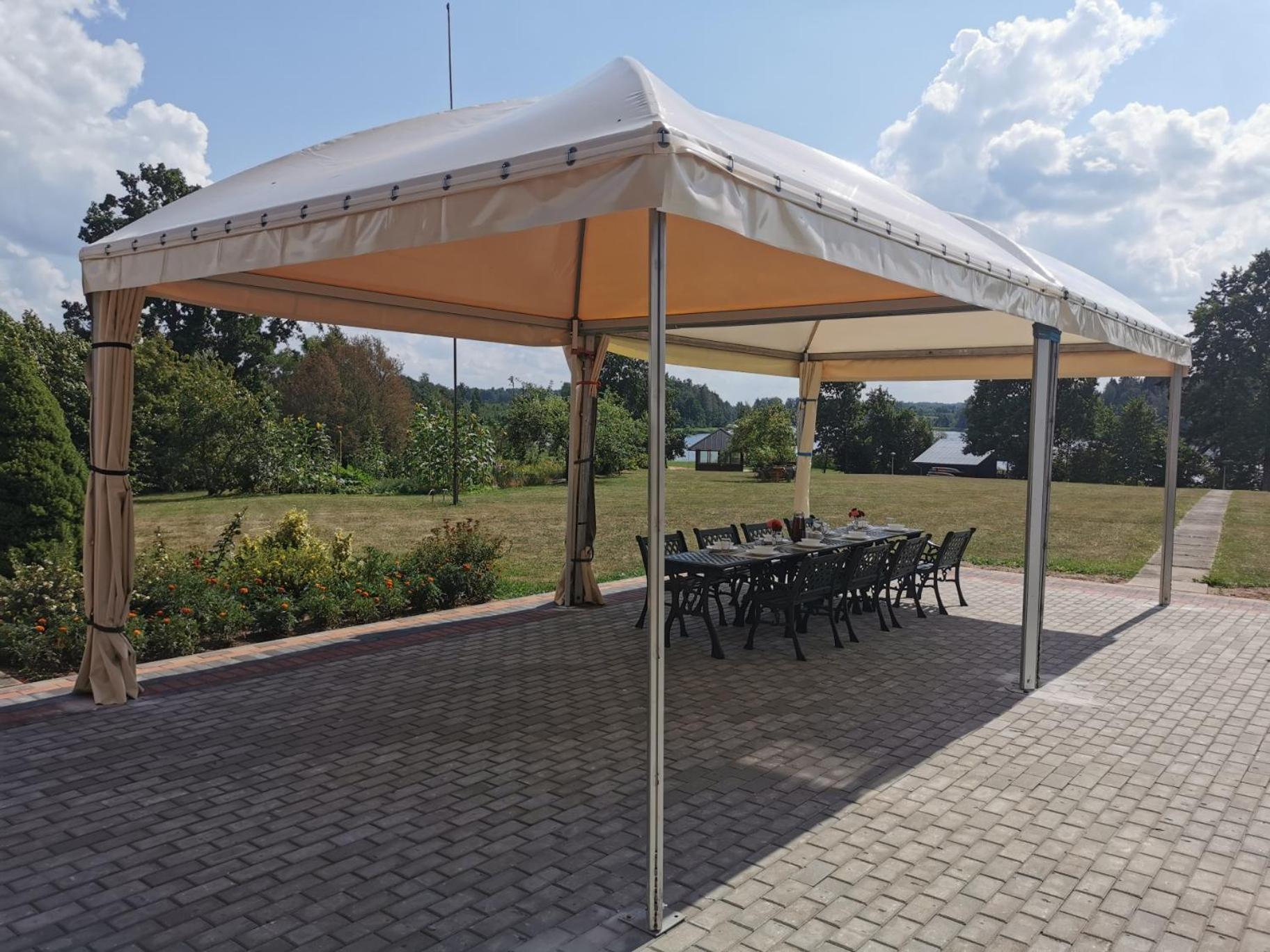 Radi Hotel Brocēni Kültér fotó