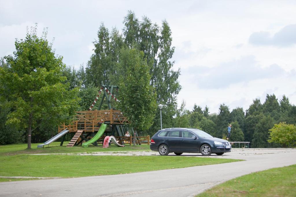 Radi Hotel Brocēni Kültér fotó